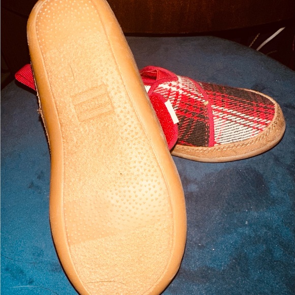 Plaid Slip On - Picture 2 of 3